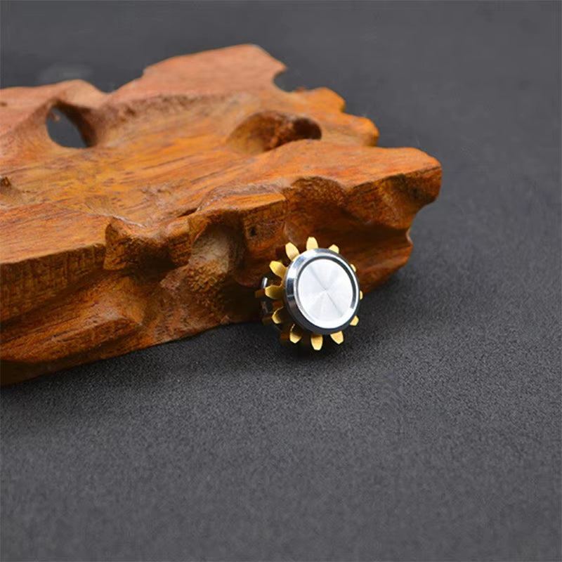 Mini Metal Gear Gyroscope Fidget Spinner - Portable Stress Relief Toy for Adults and Children, Ideal Gift for Autism and ADHD, Perfect for Birthdays and Christmas