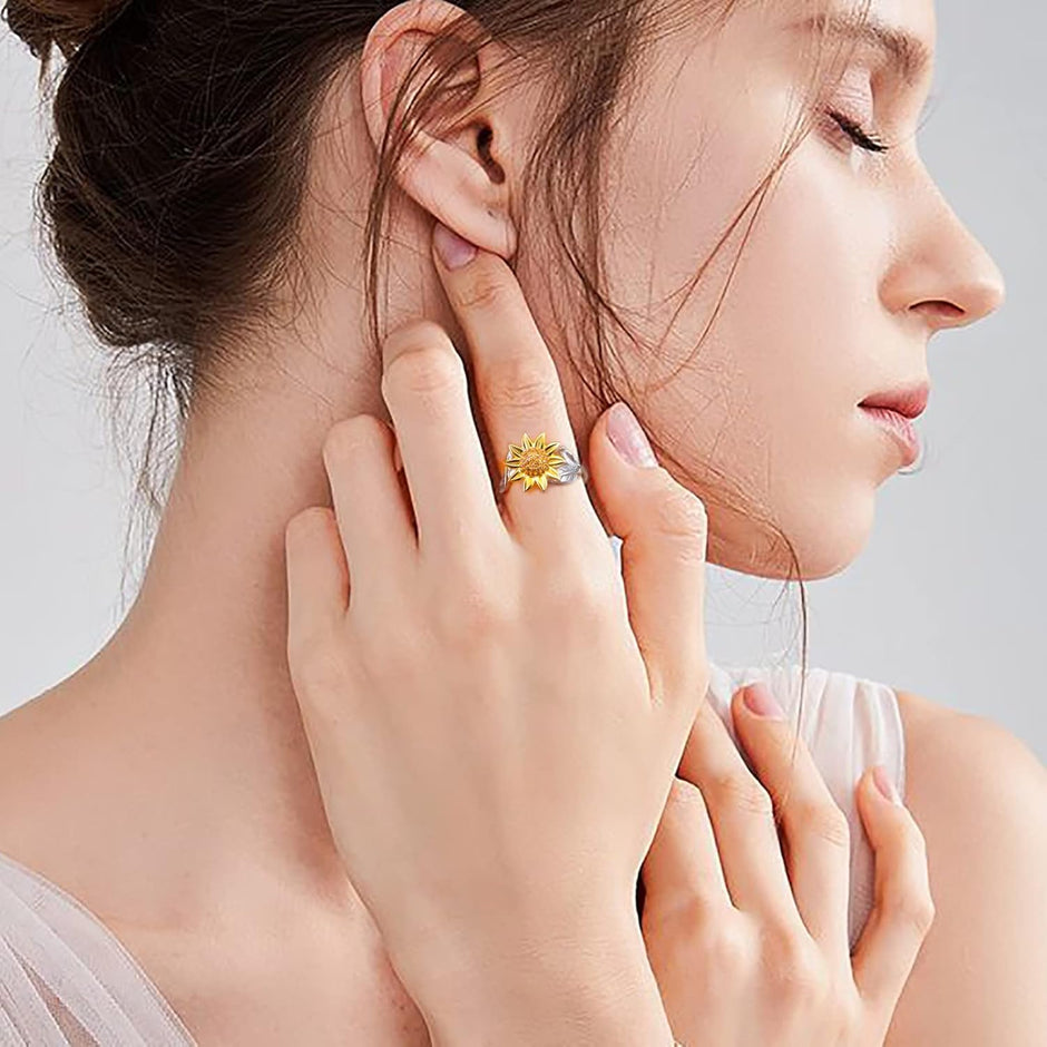 Sterling Silver Spinner Sunflower Ring - 